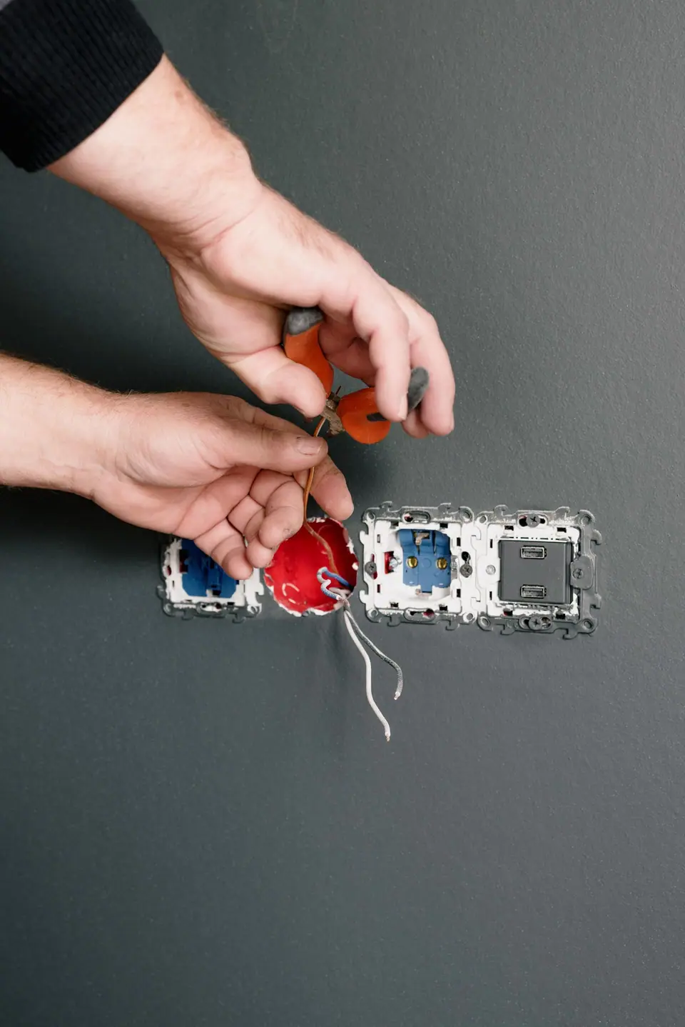 Wiring new double sockets
